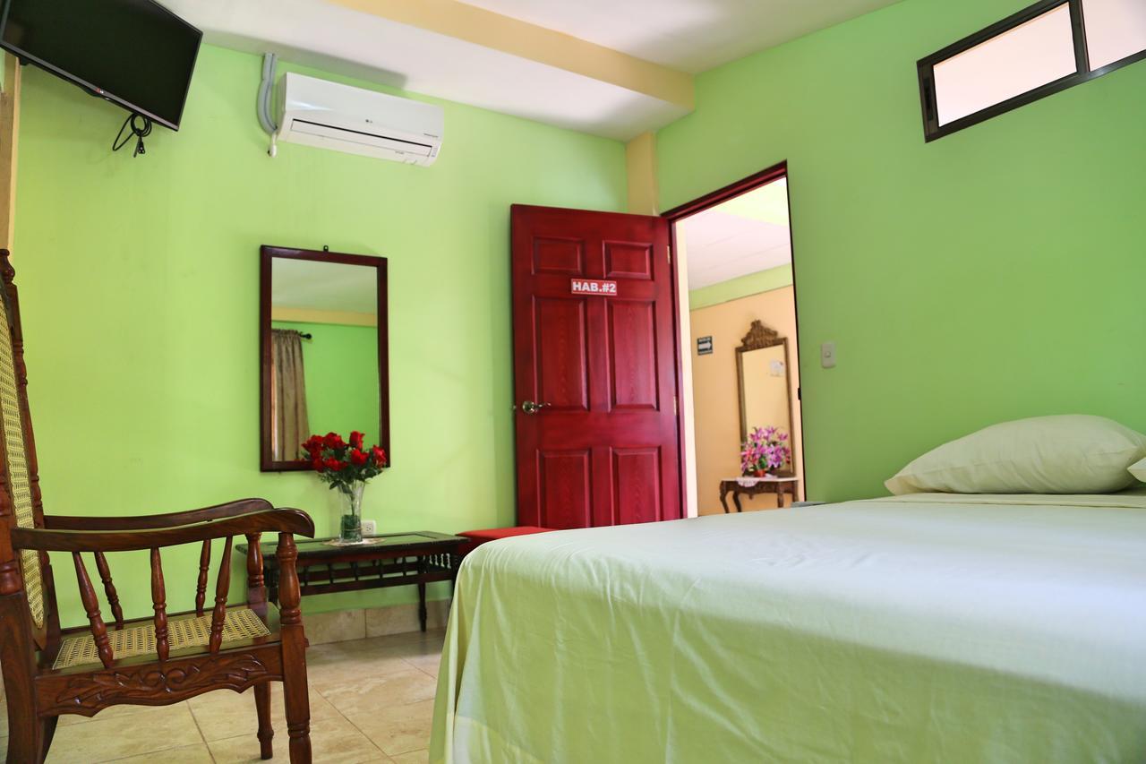Hostal San Antonio Leon Bagian luar foto