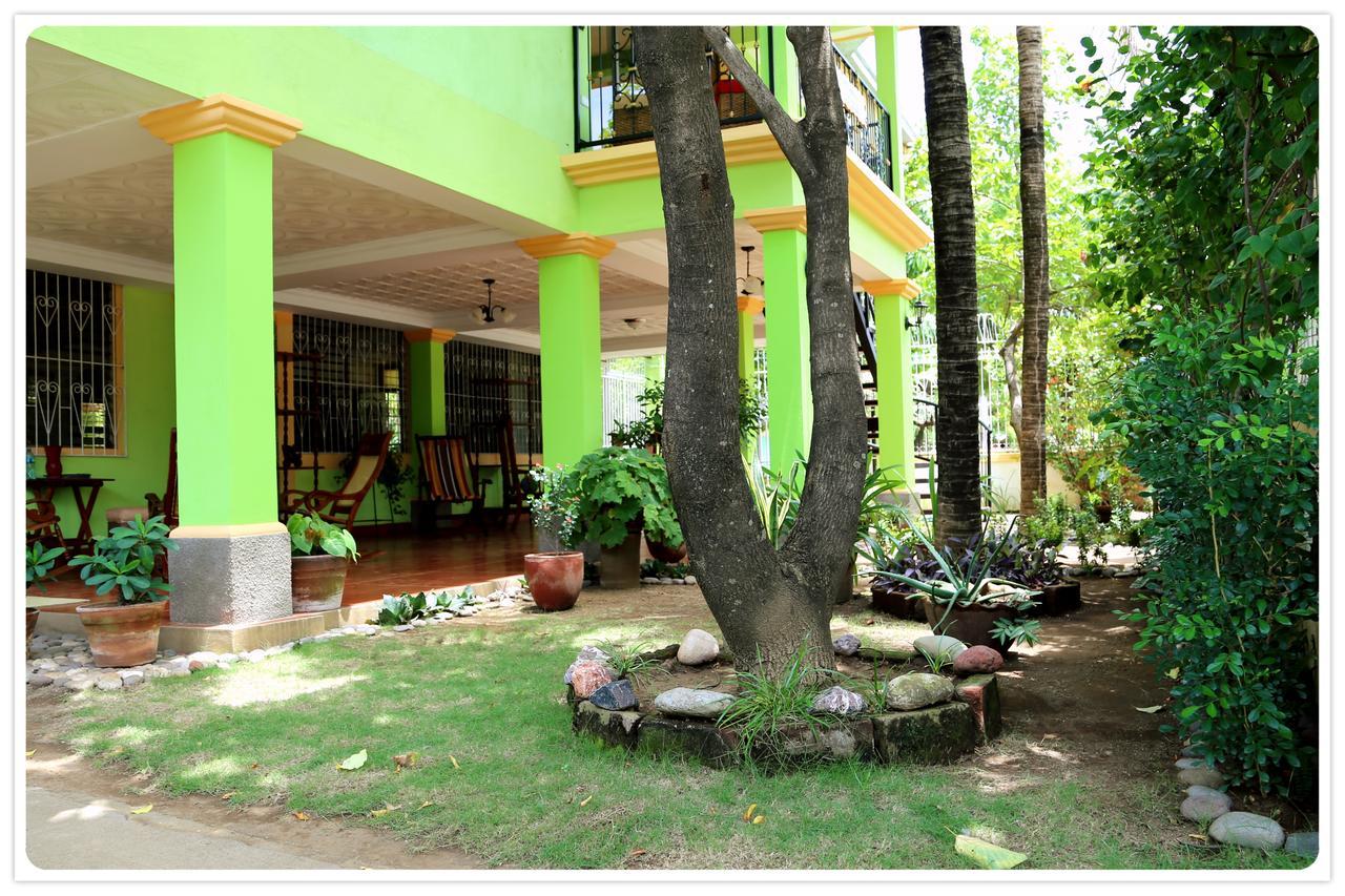 Hostal San Antonio Leon Bagian luar foto