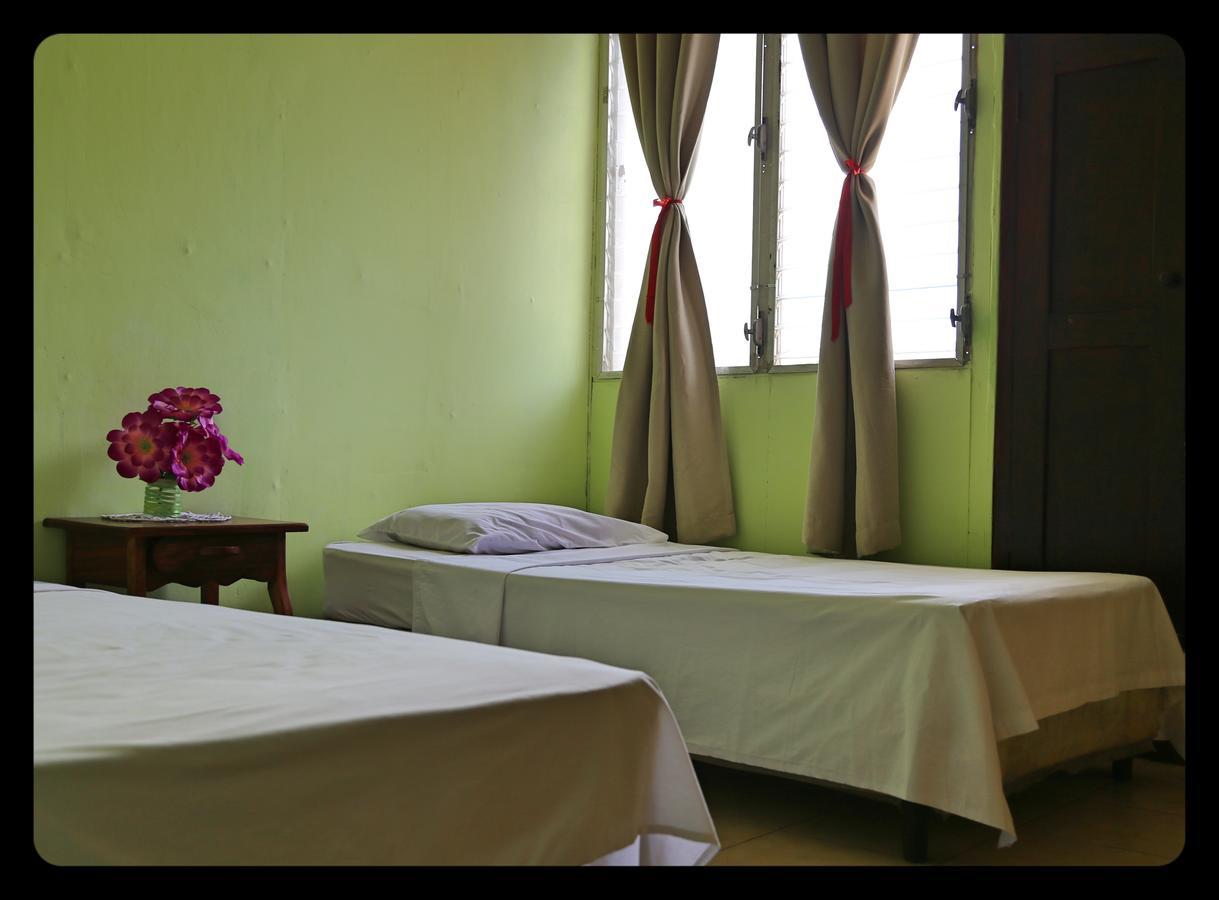 Hostal San Antonio Leon Bagian luar foto